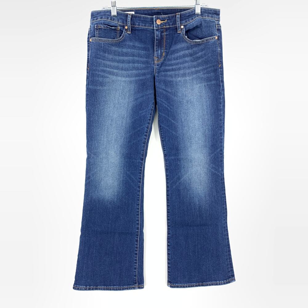 GAP Sexy Boot Jeans Womens Size 31P Medium Wash Denim Mid Rise
